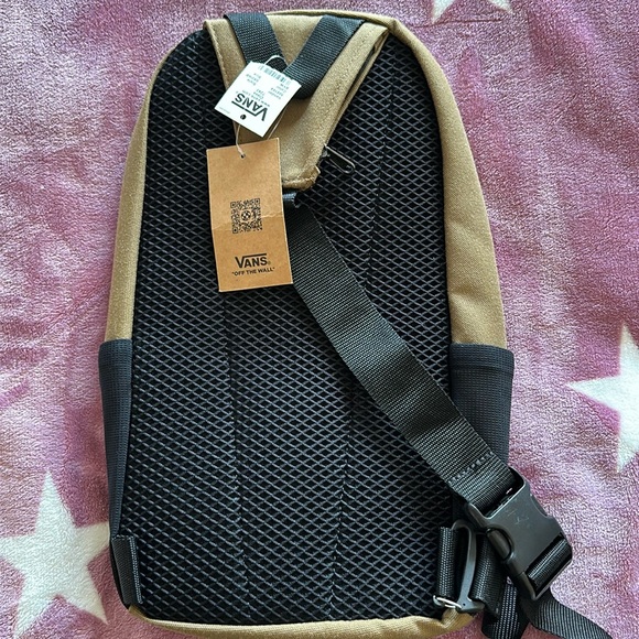 Vans wrap sling bag New With Tags - Picture 1 of 3